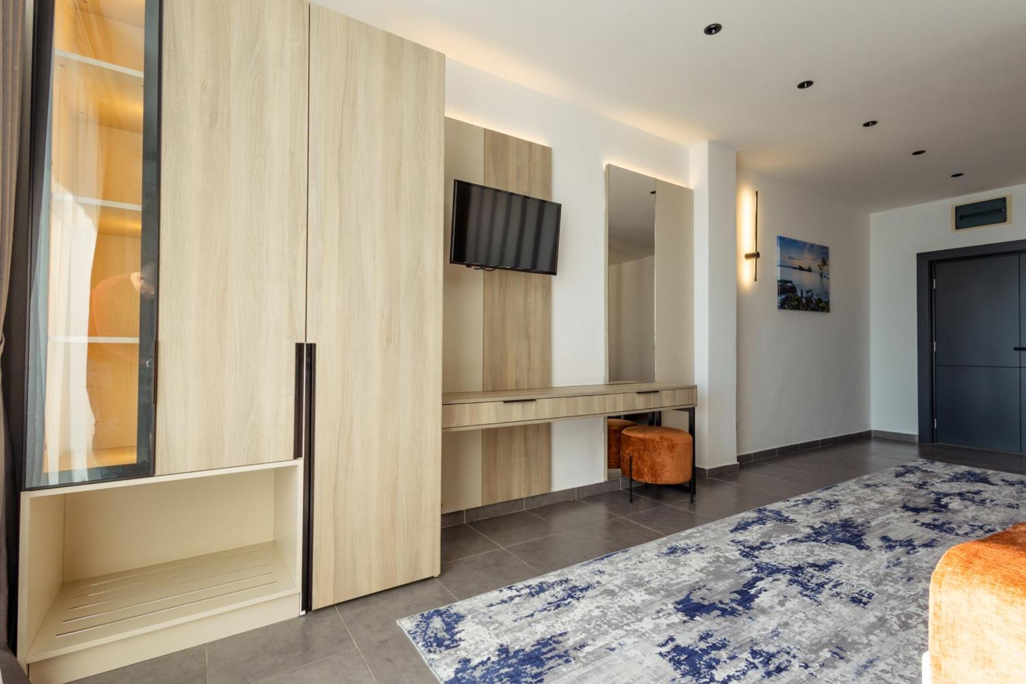 אולסינץ' Continental Hotel מראה חיצוני תמונה