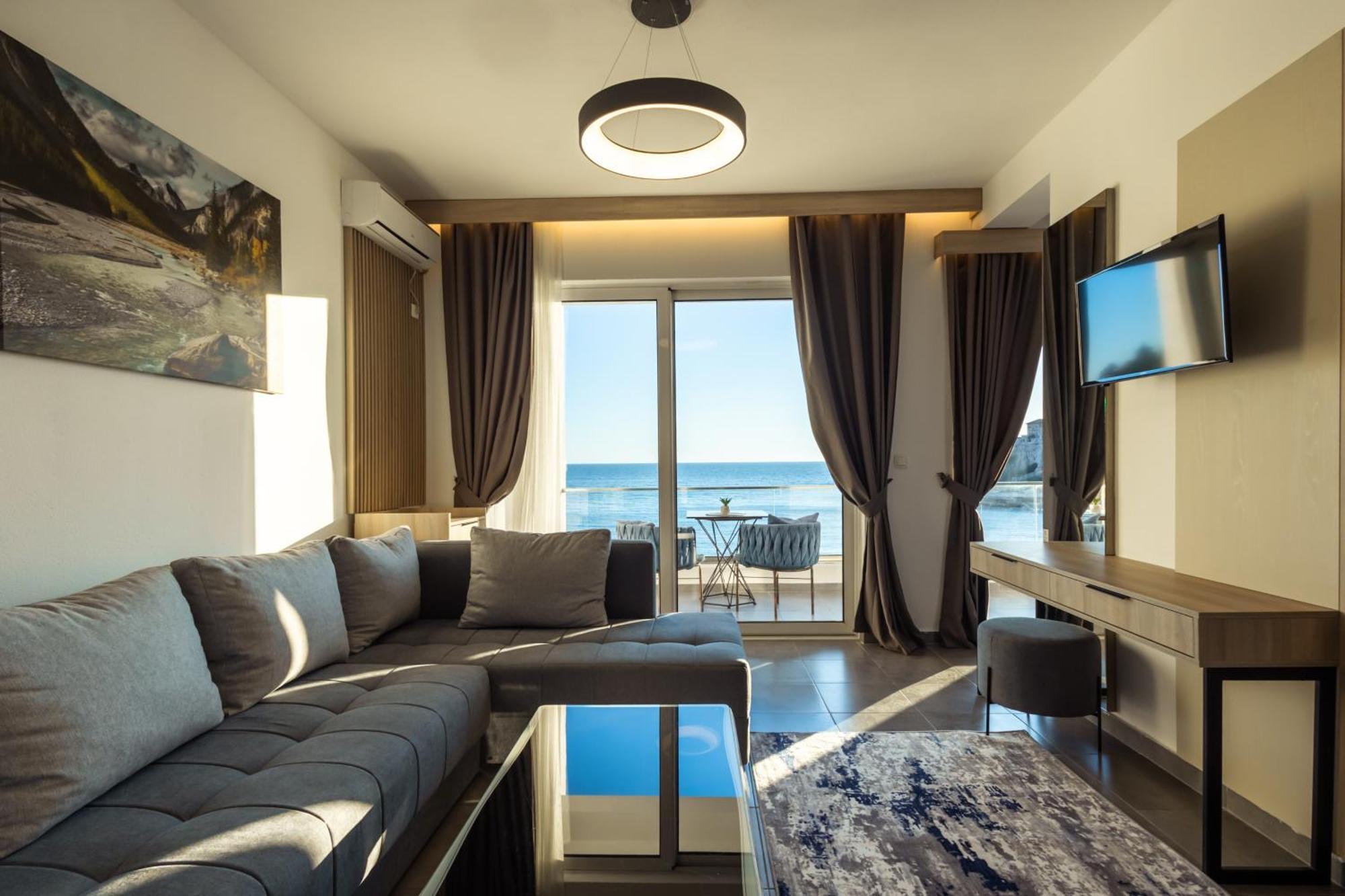 אולסינץ' Continental Hotel מראה חיצוני תמונה