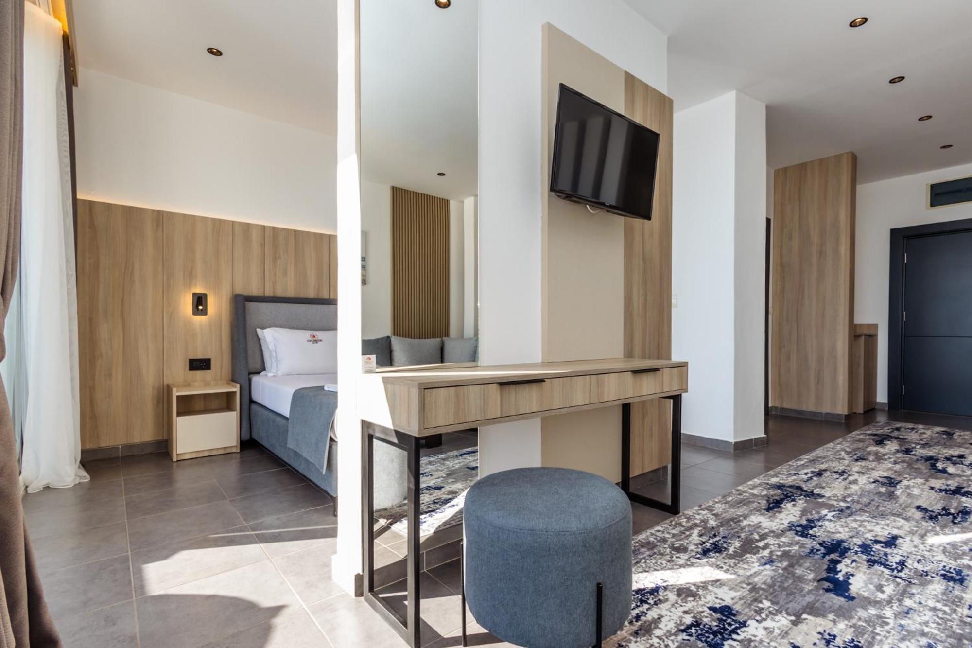 אולסינץ' Continental Hotel מראה חיצוני תמונה